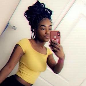 Meet your Posher, Daesha